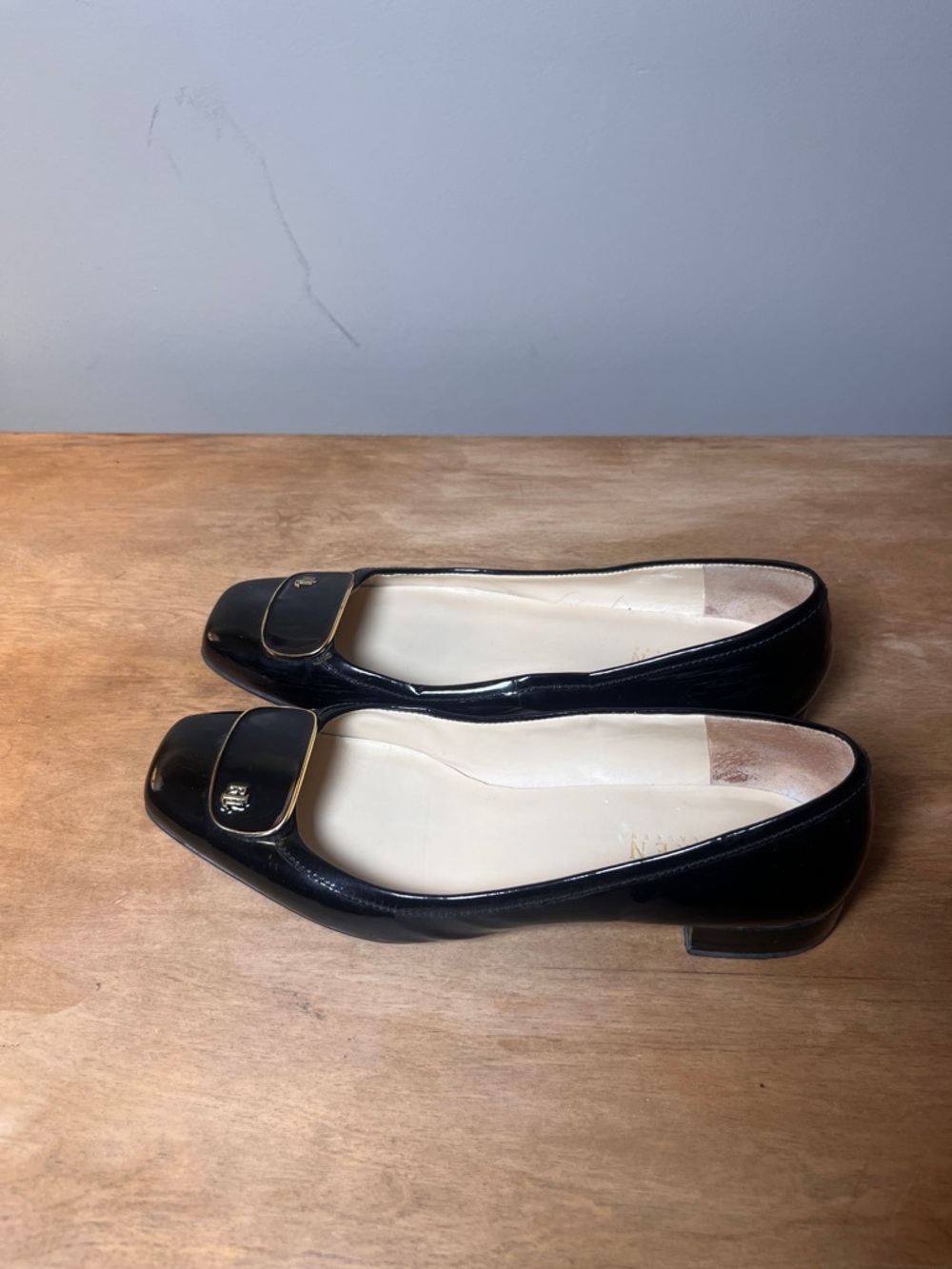 Ralph Lauren Black Patent Flats Square Toe Gold Logo 8M